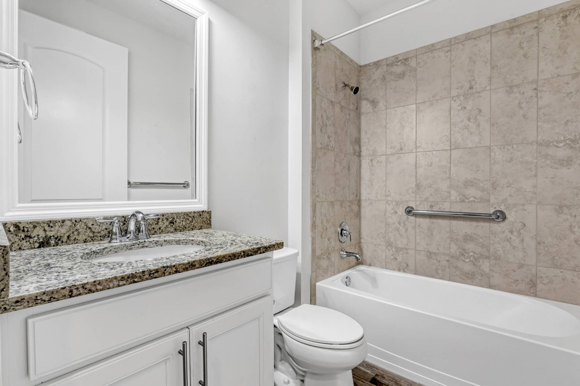 238 SE Longview (26)