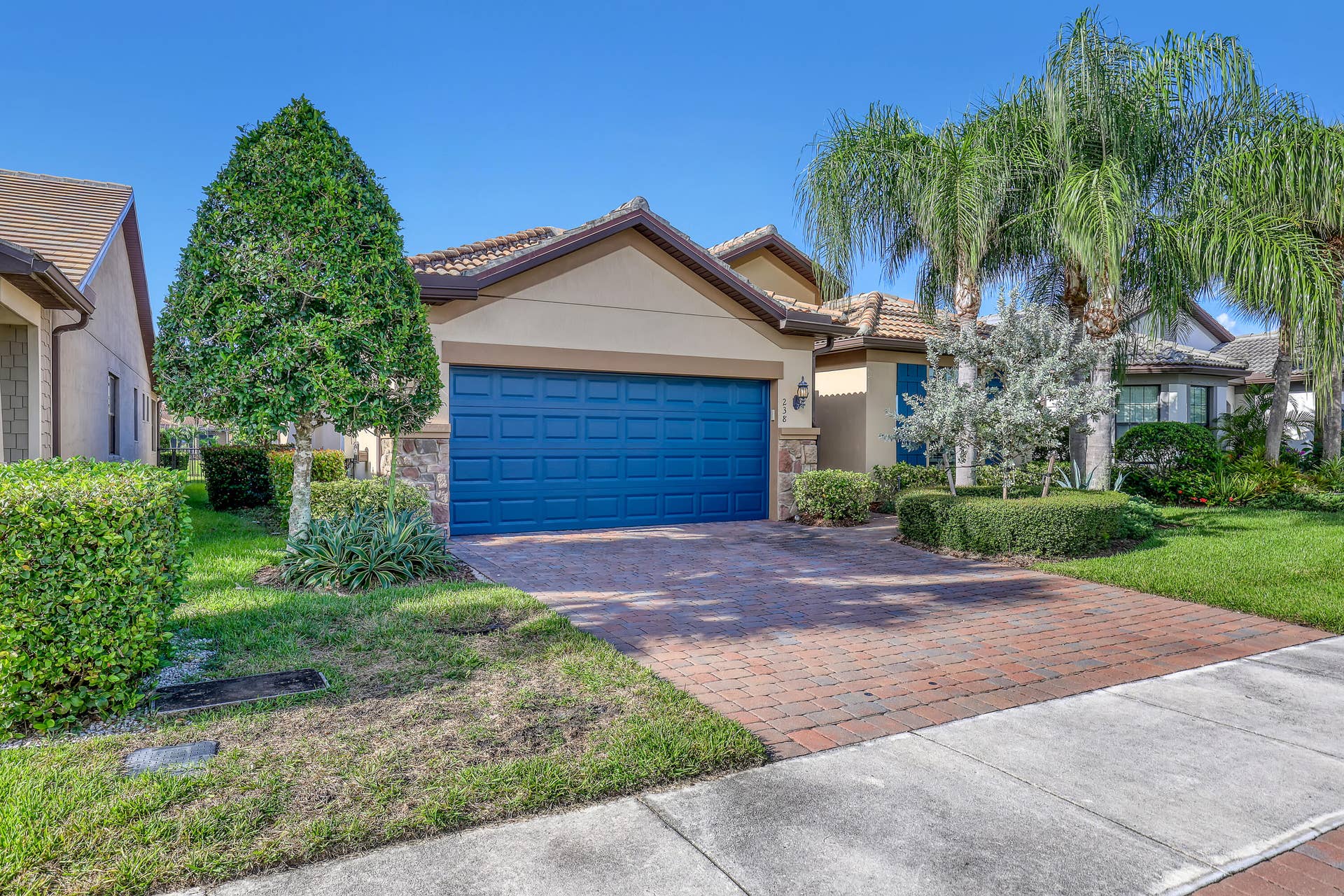 238 SE Longview (1)