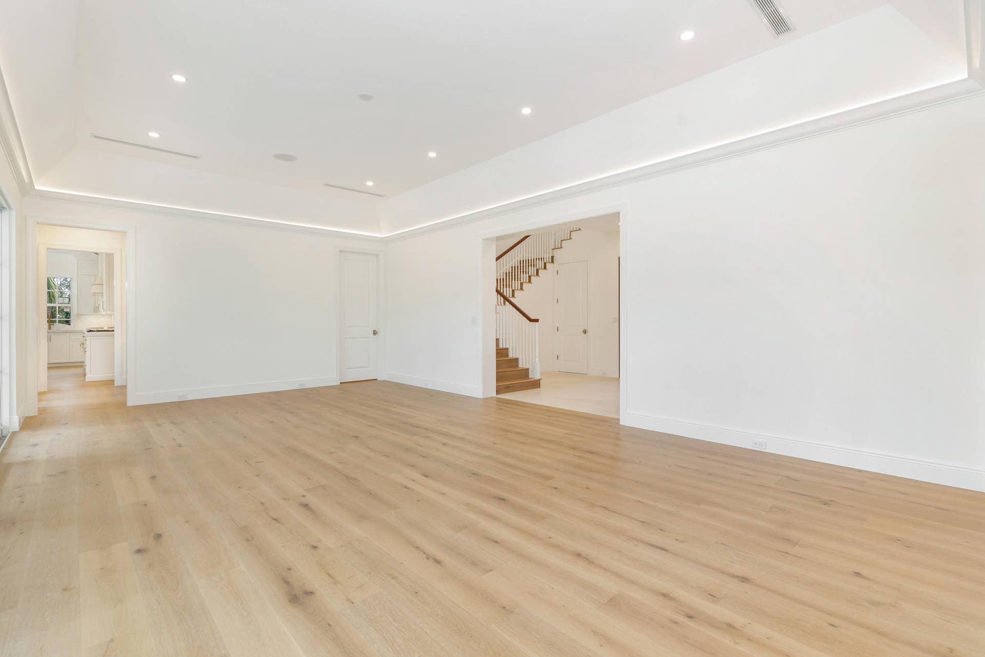 6 - Living Room