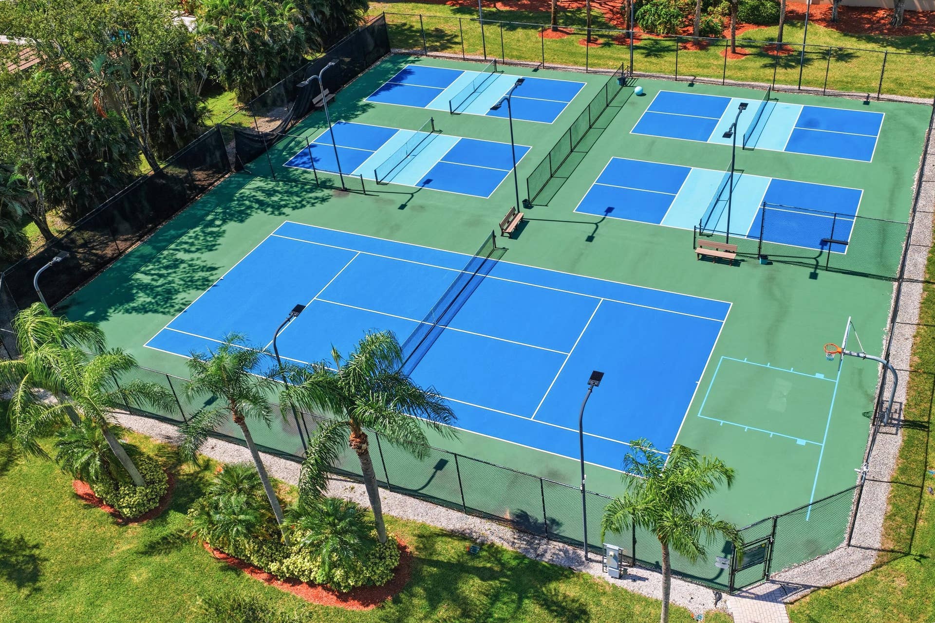 4305 WELLINGTON SHORES Drive, Wellington, FL 33449 Tennis and Pickleball Courts