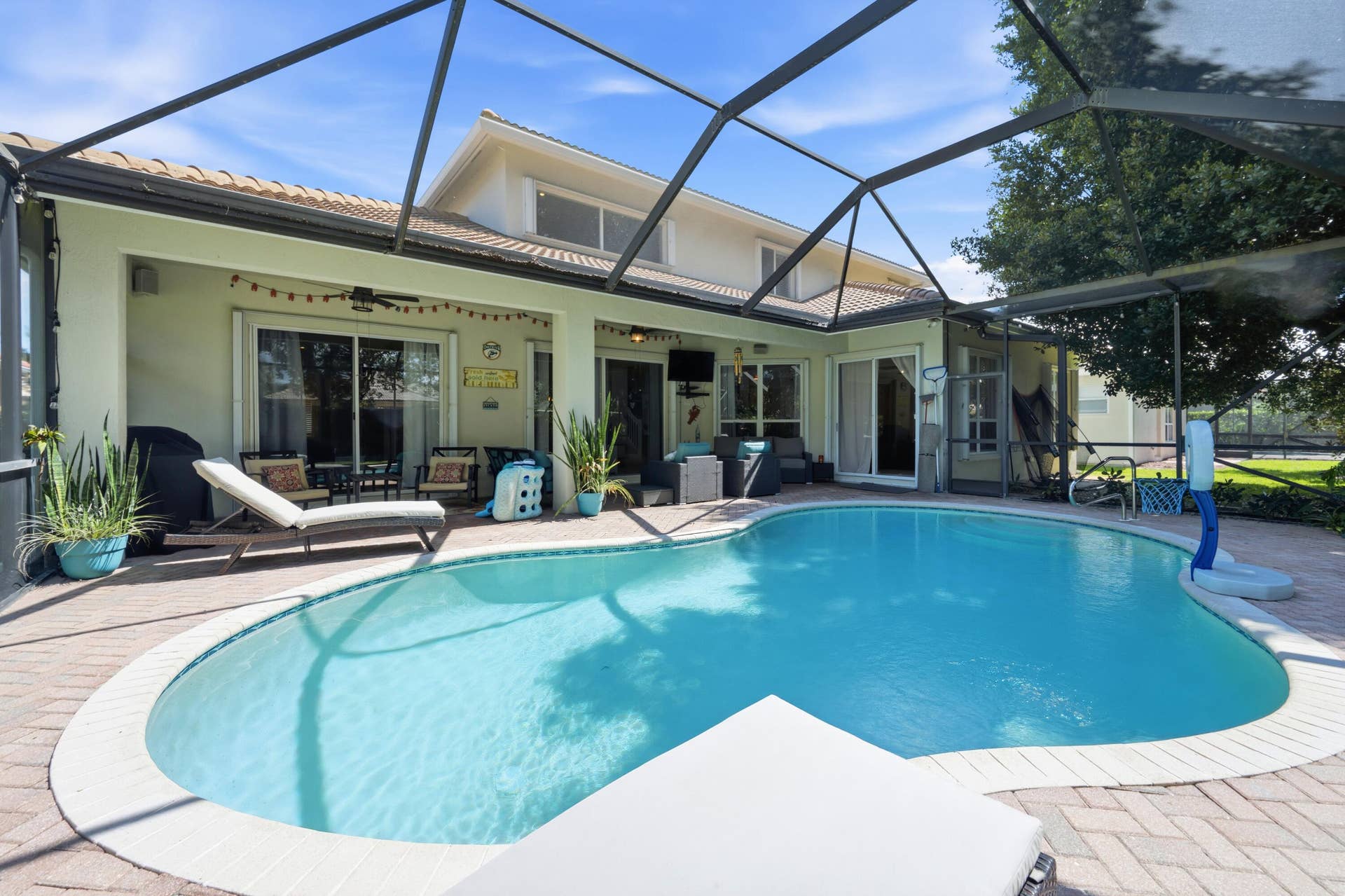 4305 WELLINGTON SHORES Drive, Wellington, FL 33449 Pool