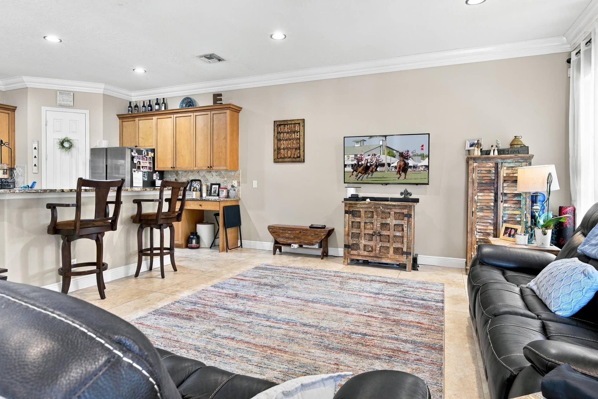 4305 WELLINGTON SHORES Drive, Wellington, FL 33449 Spacious Family Room