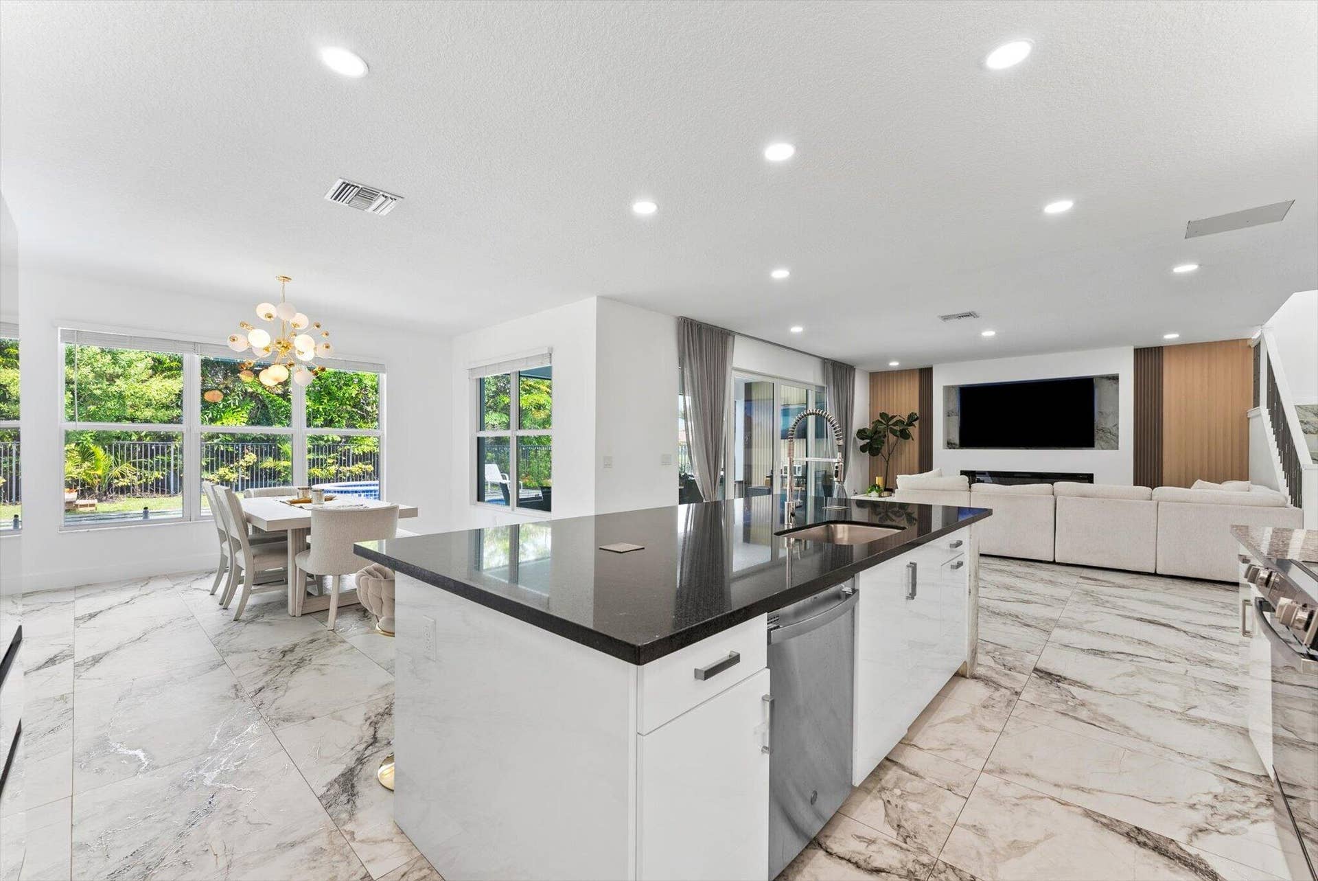 7619 FRANCISCA CLUB Lane, Delray Beach, FL 33446 18-18