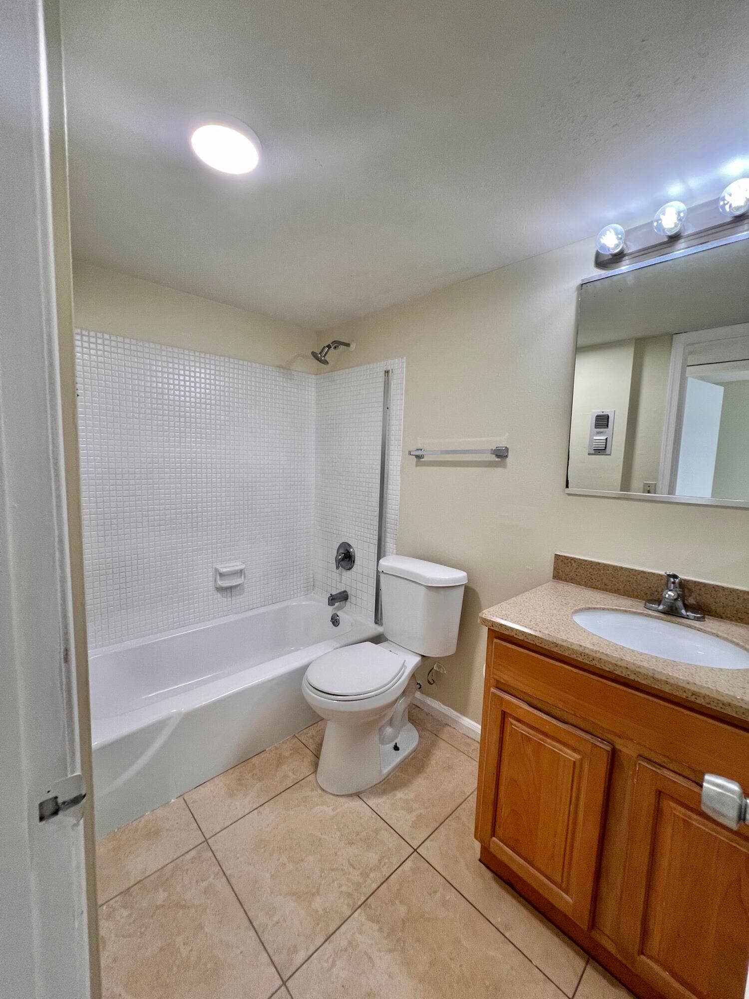 1500 N CONGRESS Avenue, #B64, West Palm Beach, West Palm Beach, FL 33401 IMG_4877