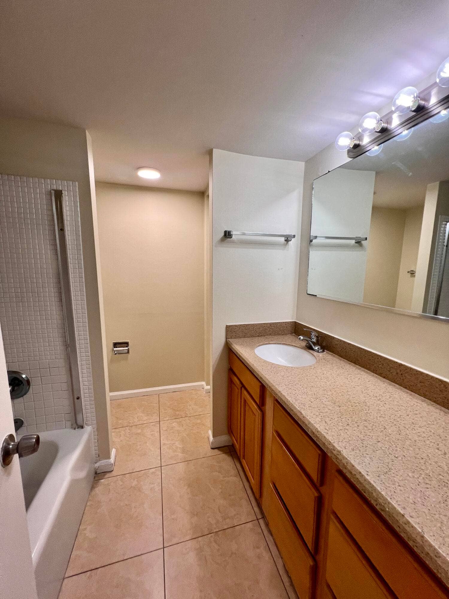 1500 N CONGRESS Avenue, #B64, West Palm Beach, West Palm Beach, FL 33401 IMG_4884