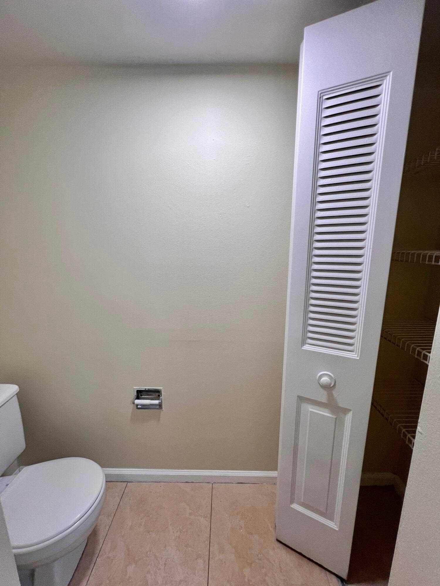 1500 N CONGRESS Avenue, #B64, West Palm Beach, West Palm Beach, FL 33401 IMG_4885