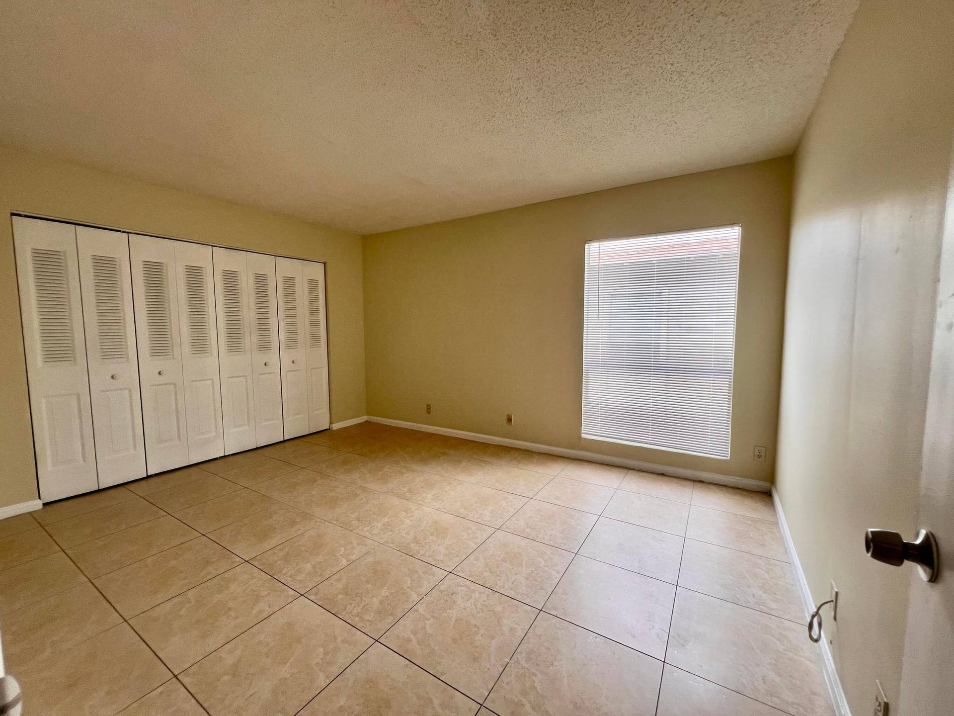 1500 N CONGRESS Avenue, #B64, West Palm Beach, West Palm Beach, FL 33401 IMG_4882