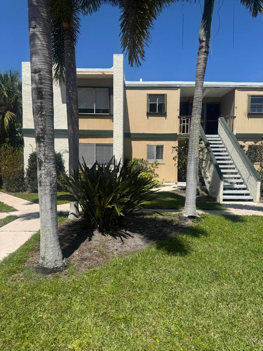 Property photo for 1550 NE 13th Terrace, Jensen Beach, FL