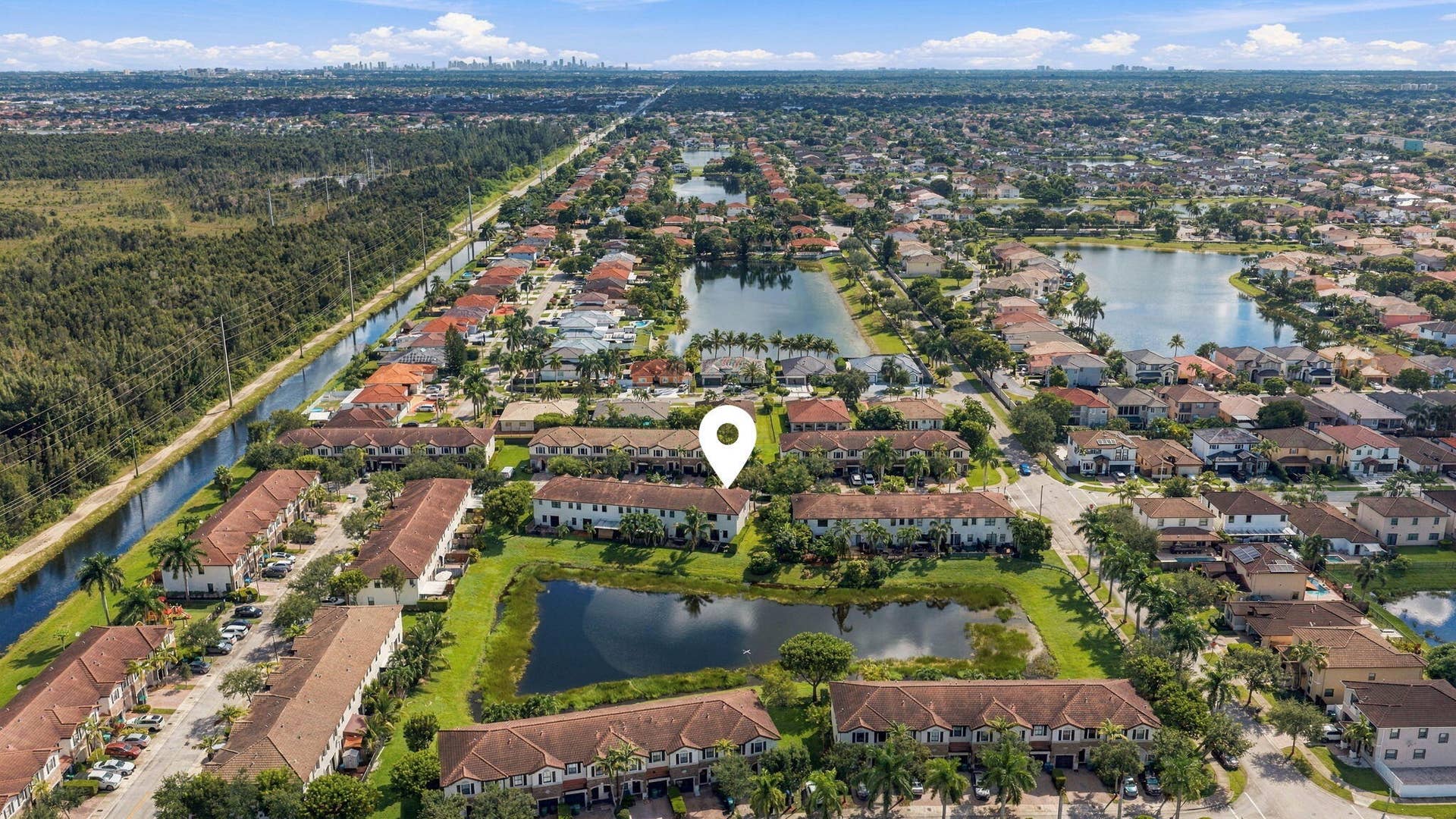 4244 SW 164TH Court, Miami, FL 33185 33-web-or-mls-DJI_20261007110144_0024_D