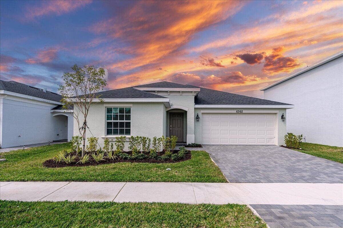 17-6362 Windwood-0100