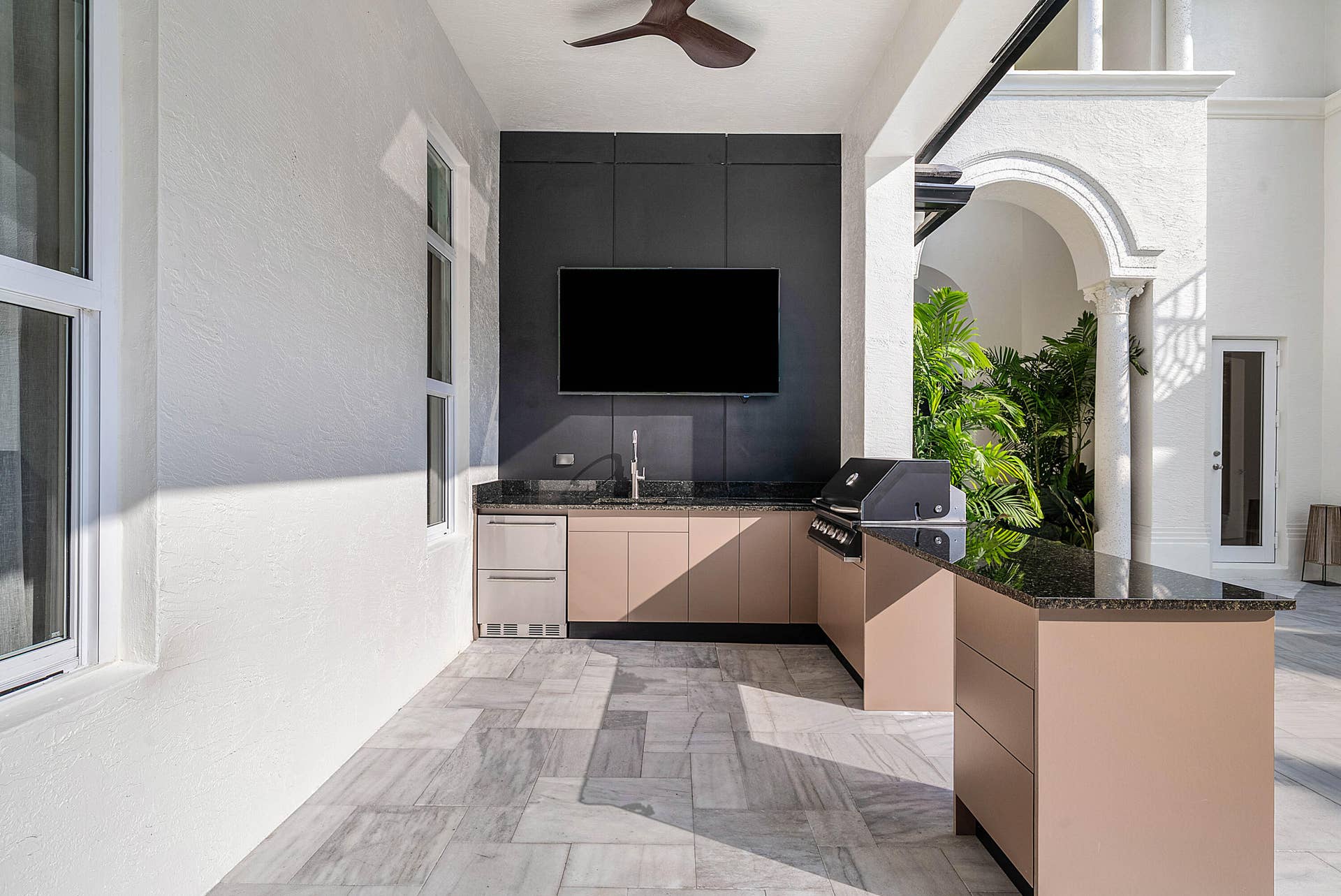 Summer Kitchen Detail