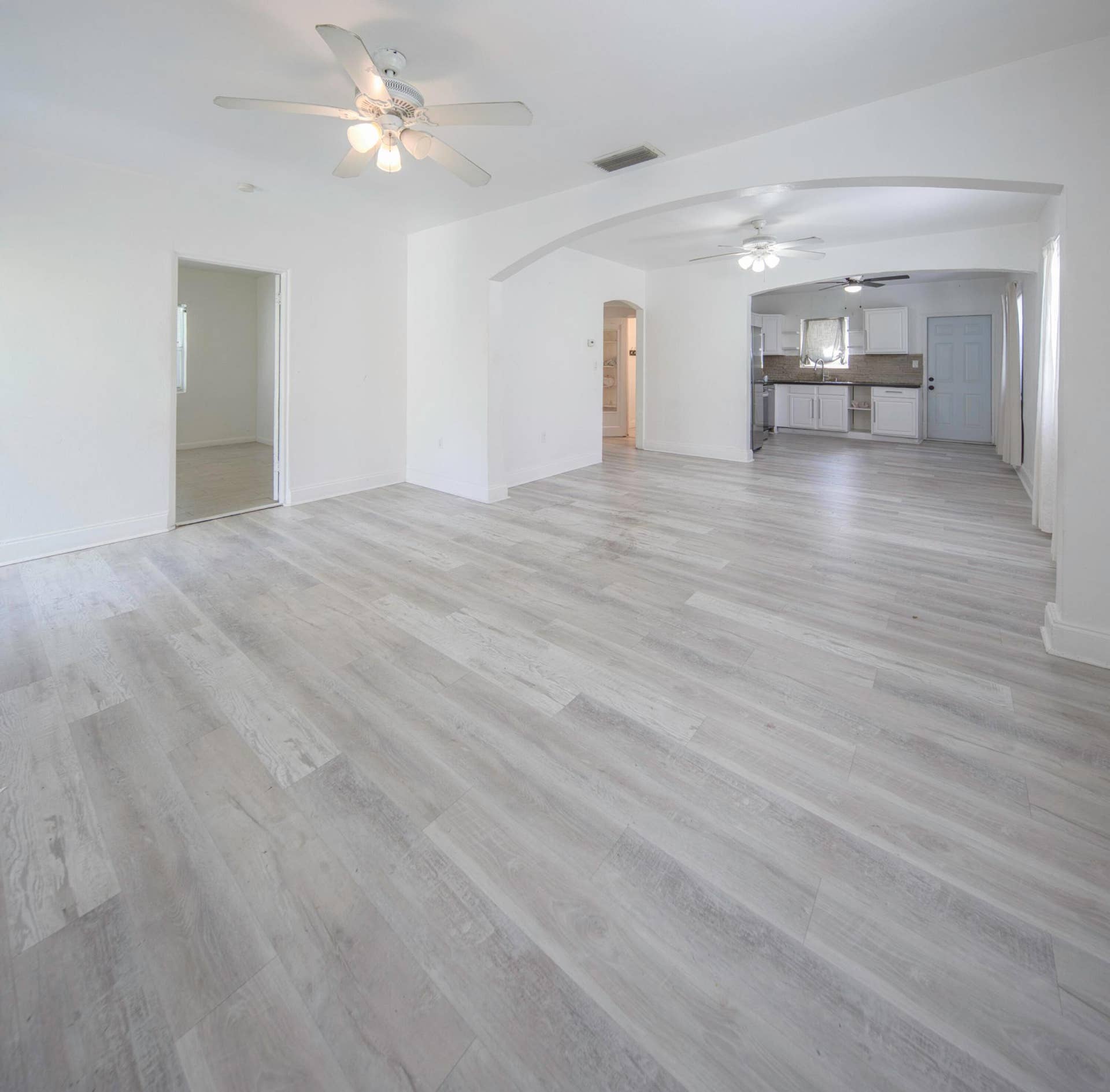 1147 15TH Avenue N, #A, Lake Worth Beach, FL 33460 4R7A2880_panorama