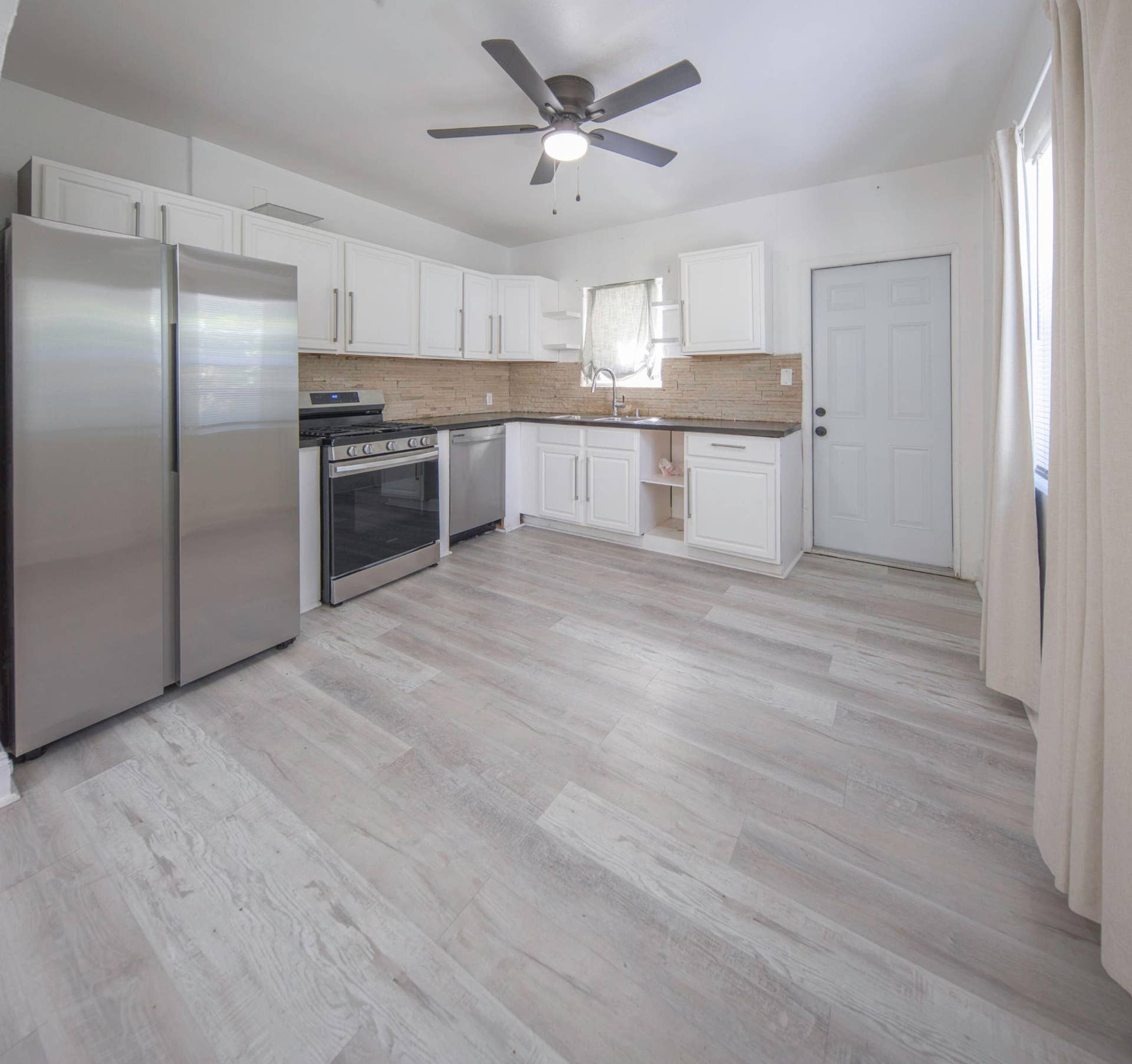 1147 15TH Avenue N, #A, Lake Worth Beach, FL 33460 4R7A2910_panorama