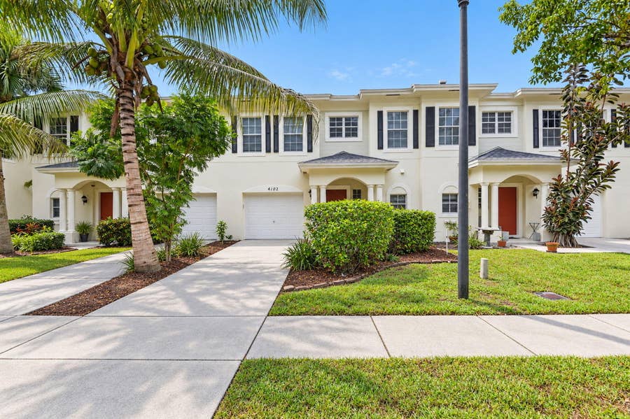 Property photo for 4102 Emerald Vista, #4102, Lake Worth, FL