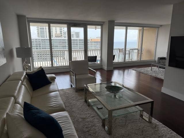 4020 GALT OCEAN Drive, #1707, Fort Lauderdale, FL 33308 0-22