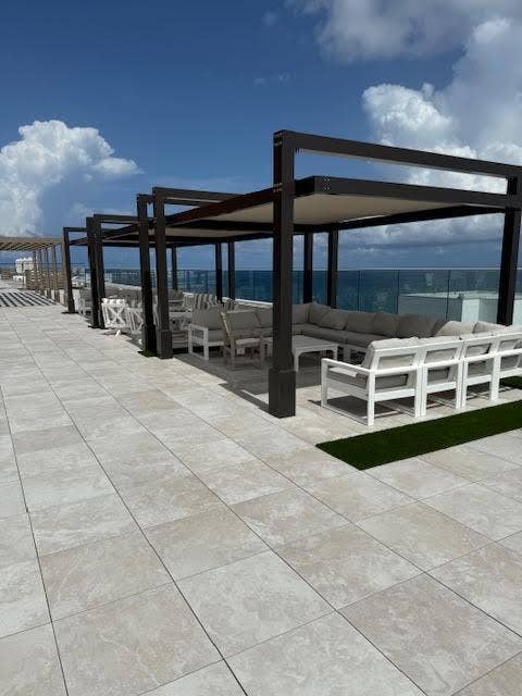 4020 GALT OCEAN Drive, #1707, Fort Lauderdale, FL 33308 0-8
