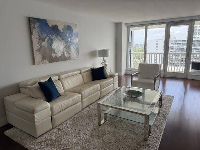 4020 GALT OCEAN Drive, #1707, Fort Lauderdale, FL 33308 0-23