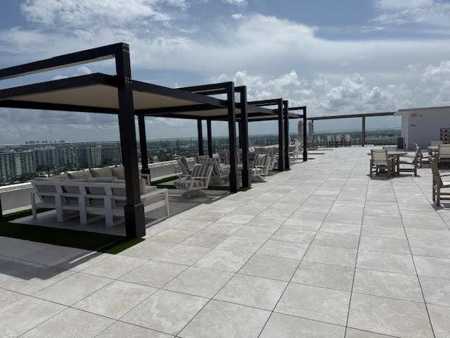 4020 GALT OCEAN Drive, #1707, Fort Lauderdale, FL 33308 0-1