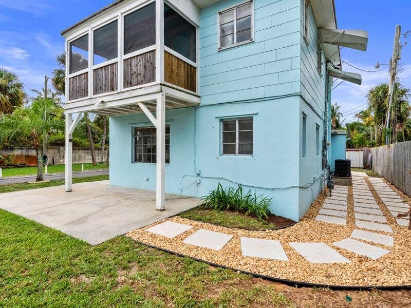 porch exterior