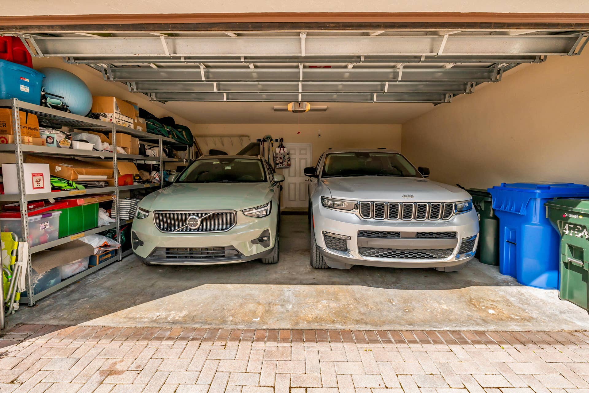 4784 Acadian Trail, Coconut Creek, FL 33073 2 Car Garage with automatic garage door opener.