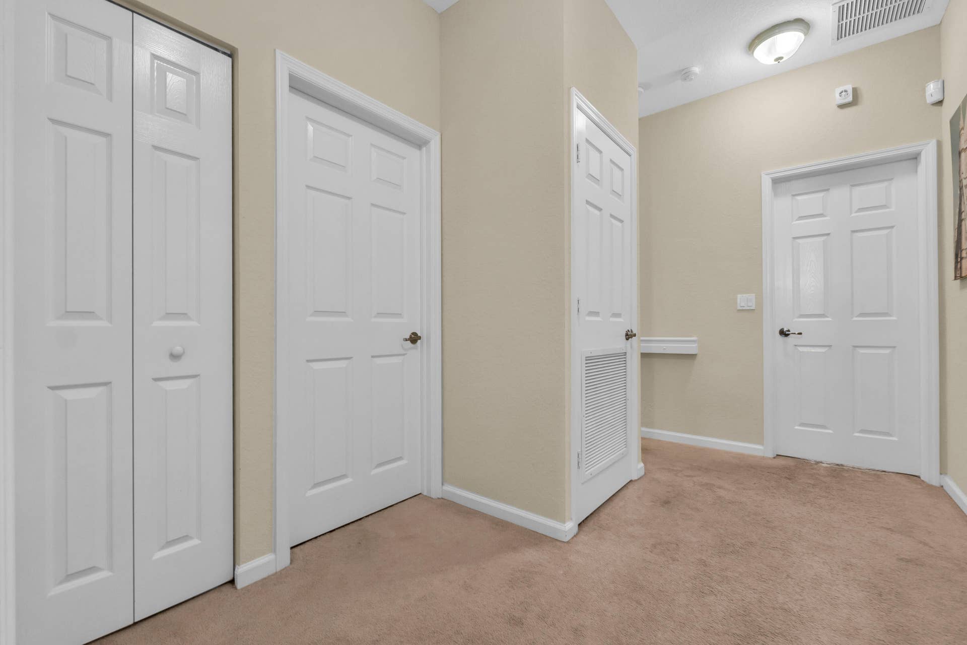 4784 Acadian Trail, Coconut Creek, FL 33073 Upstairs landing.