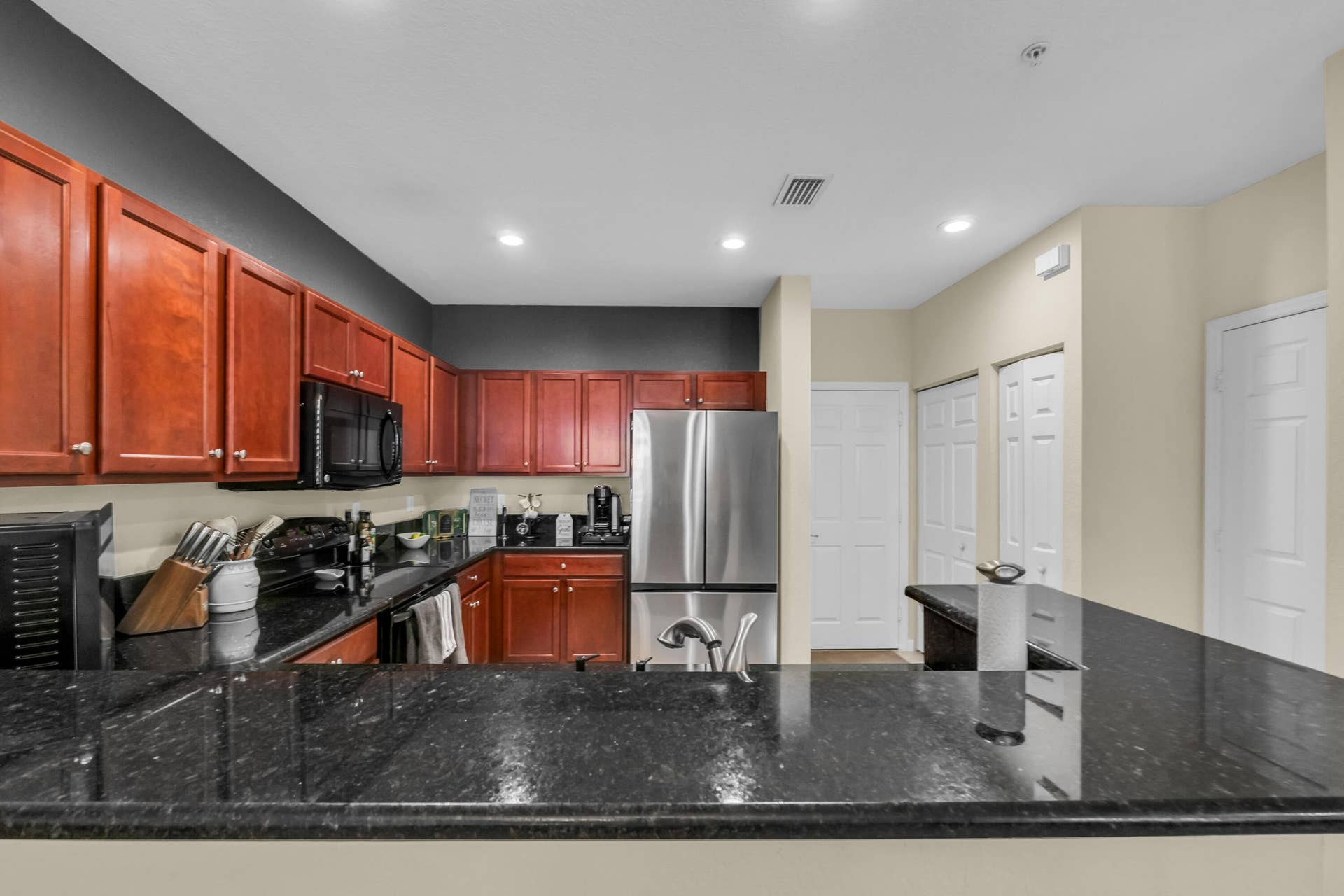 4784 Acadian Trail, Coconut Creek, FL 33073 Granite counter tops