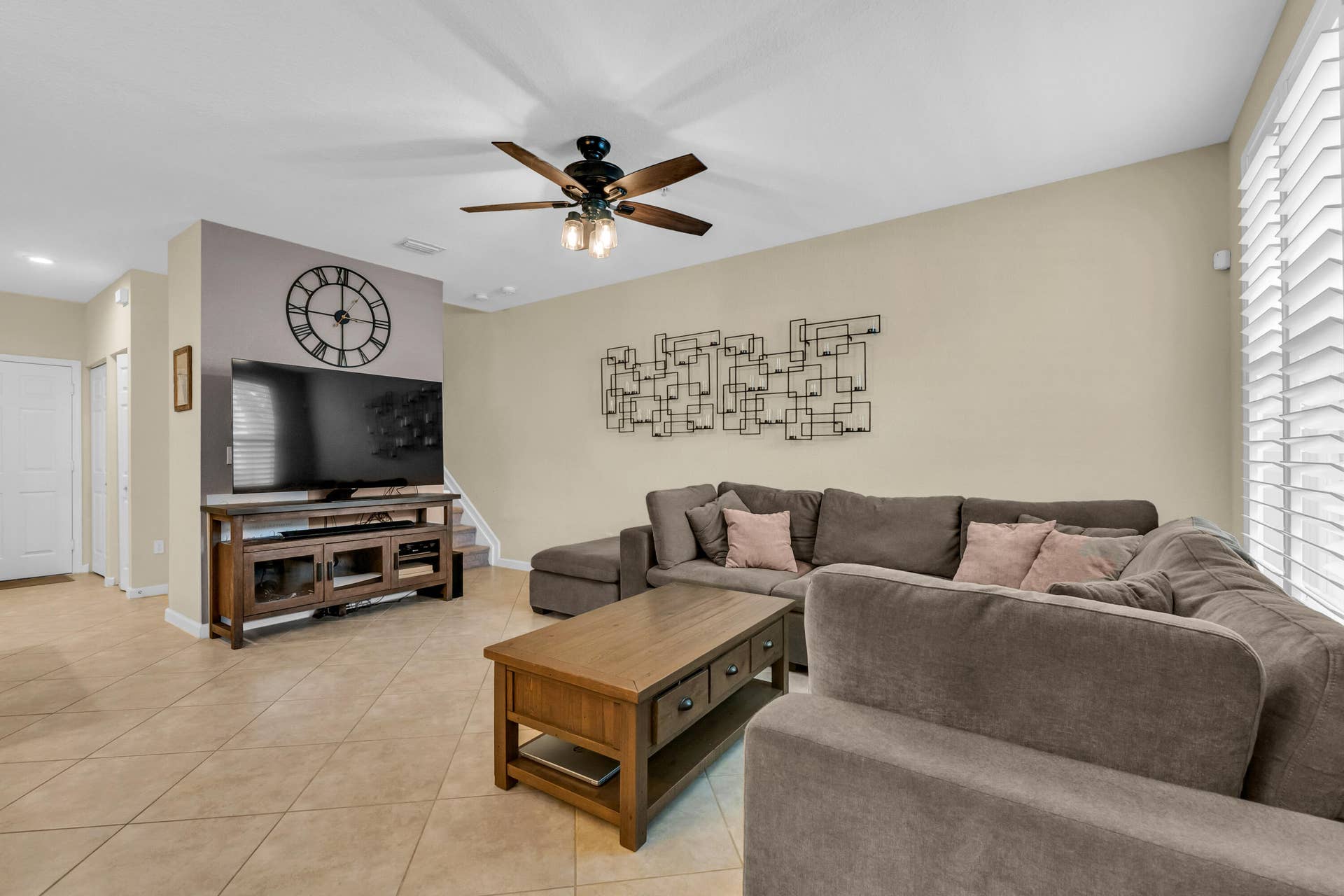 4784 Acadian Trail, Coconut Creek, FL 33073 Living Room