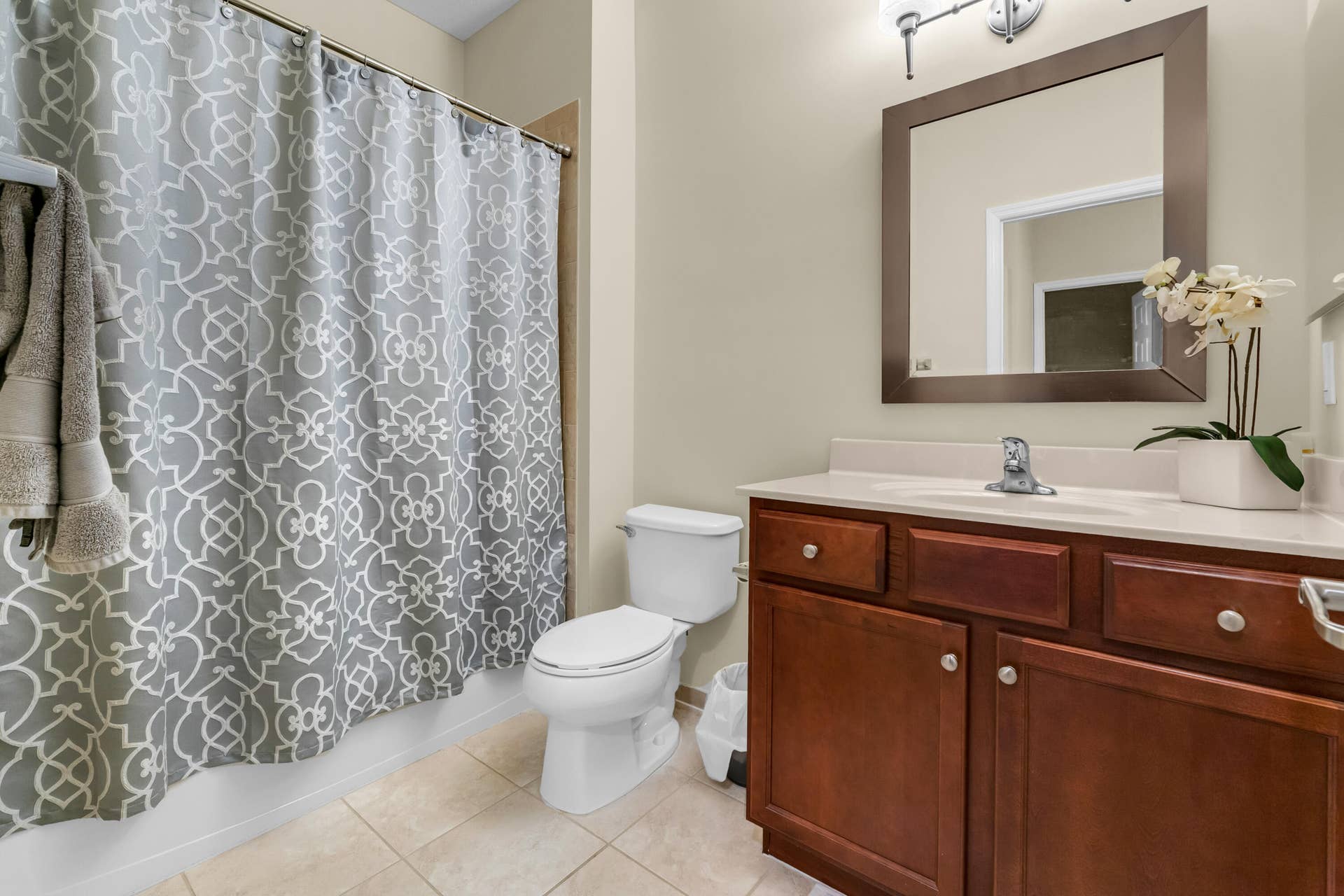 4784 Acadian Trail, Coconut Creek, FL 33073 Guest Bath