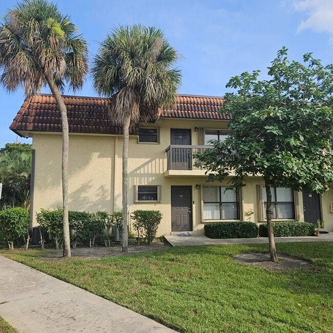 Property photo for 10069 NW 4th Street, #204, Pembroke Pines, FL