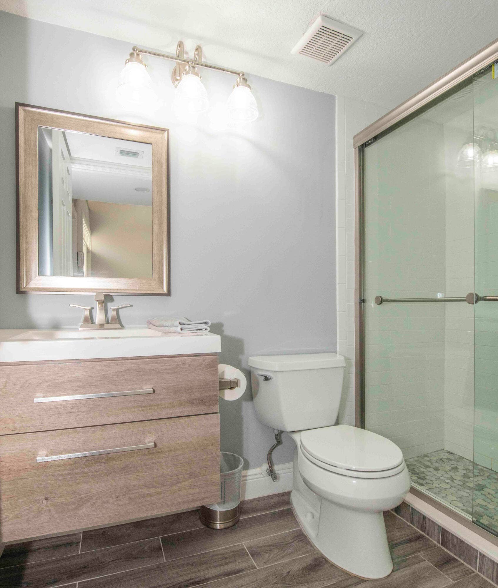Bathroom 1st floor
