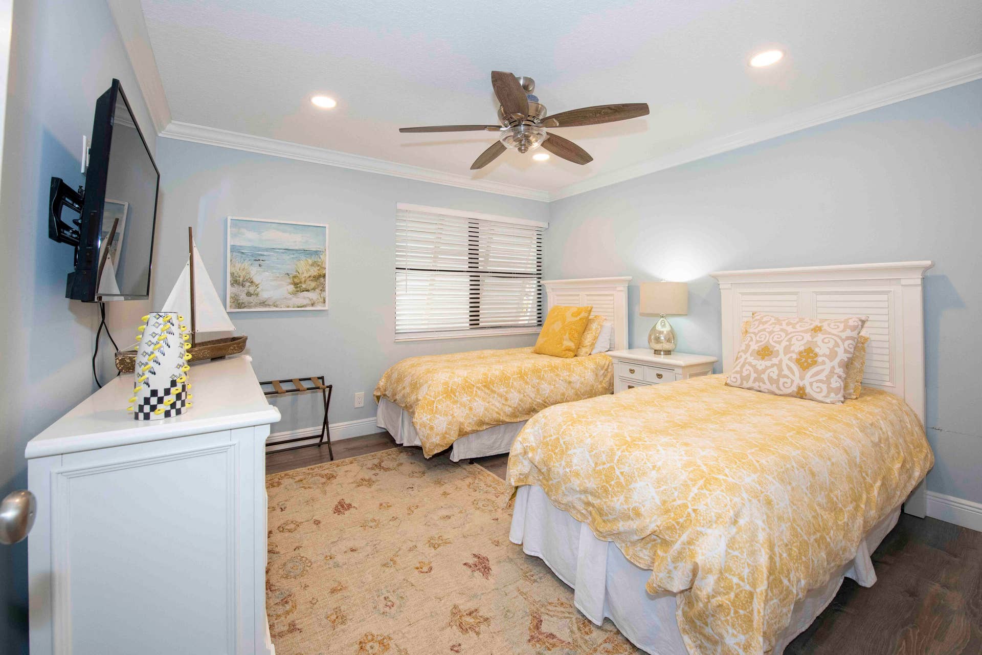 Second bedroom