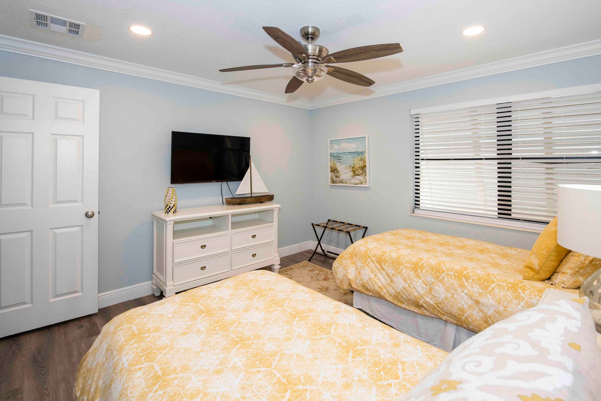 Second bedroom