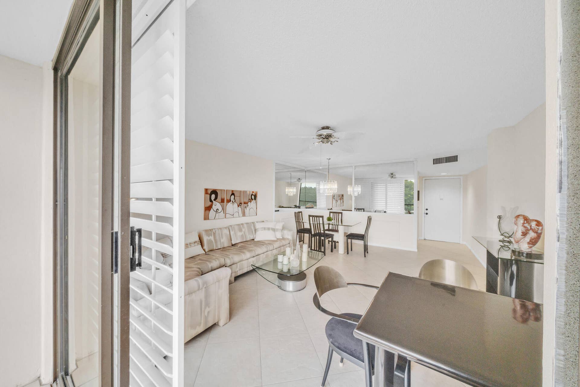12 Living Area (1)