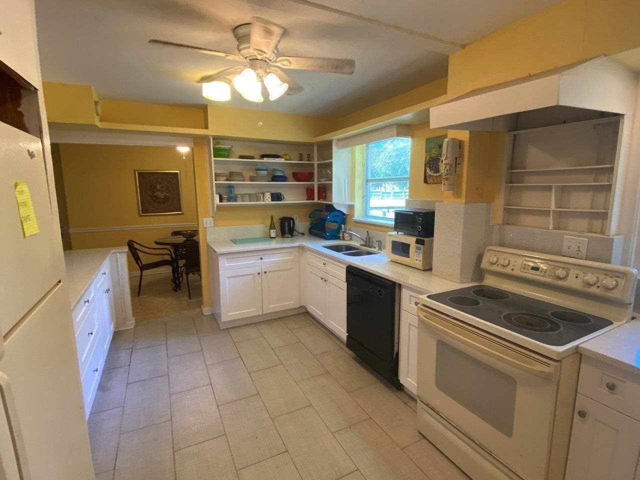 Spacious Kitchen - Refrigerator, Range & Dishwasher