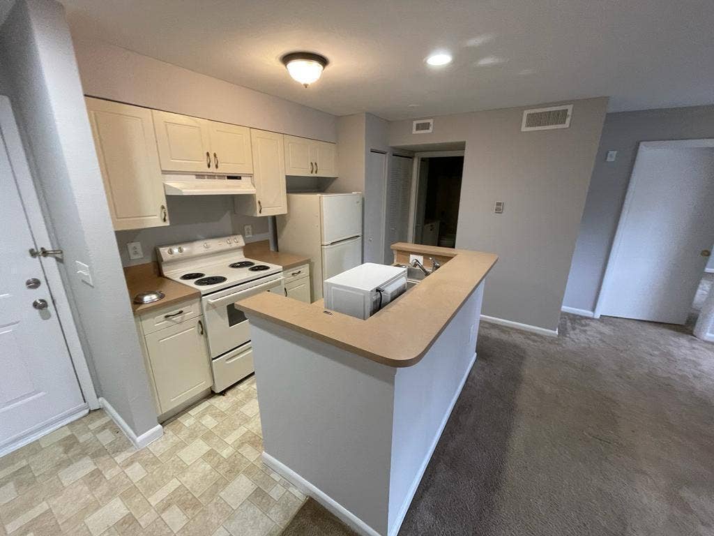 4783 Via Palm Lakes, #104, West Palm Beach, FL 33417 4783 Via Palm Lake 104