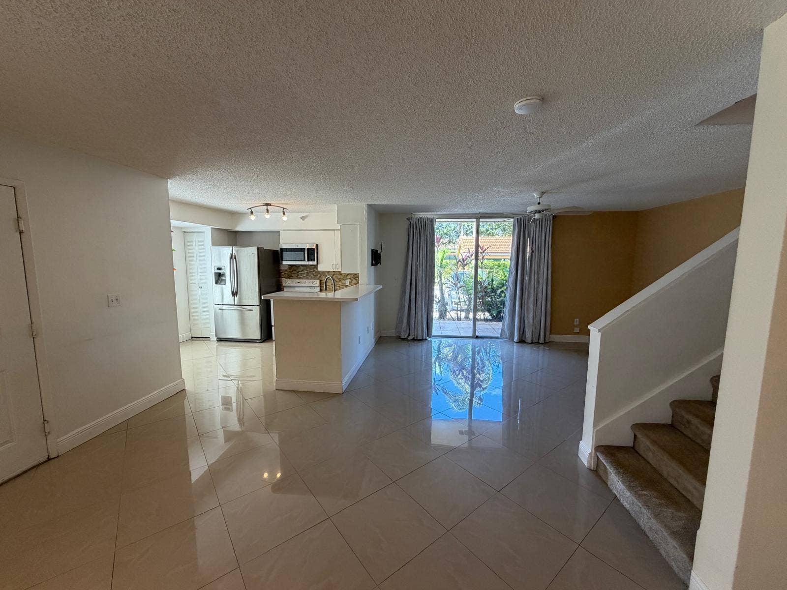 123 Yacht Club Way, #111, Hypoluxo, FL 33462 5555