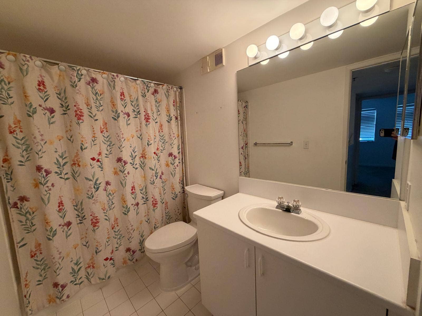 123 Yacht Club Way, #111, Hypoluxo, FL 33462 a8888