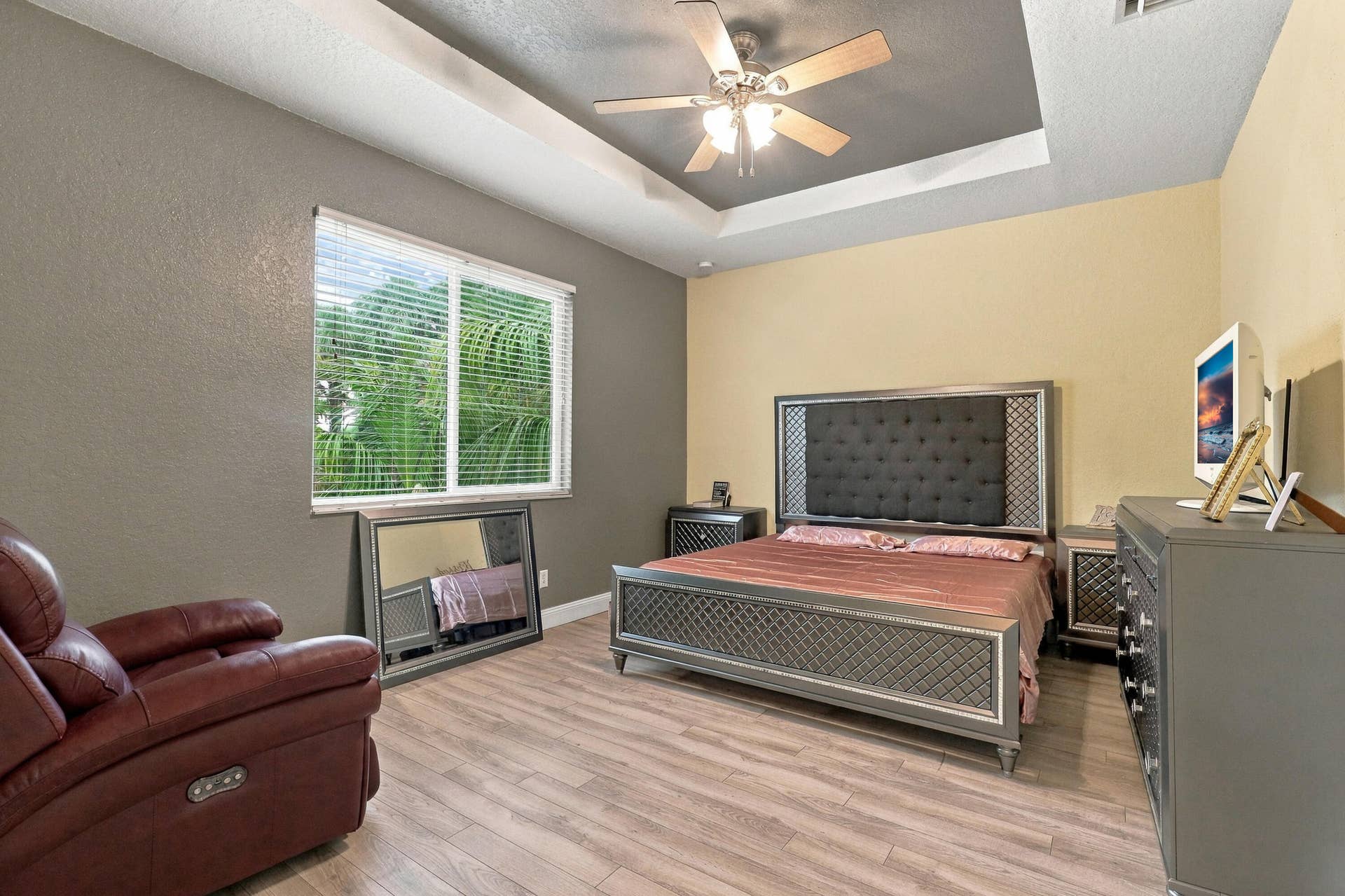 Primary Suite - Additional View