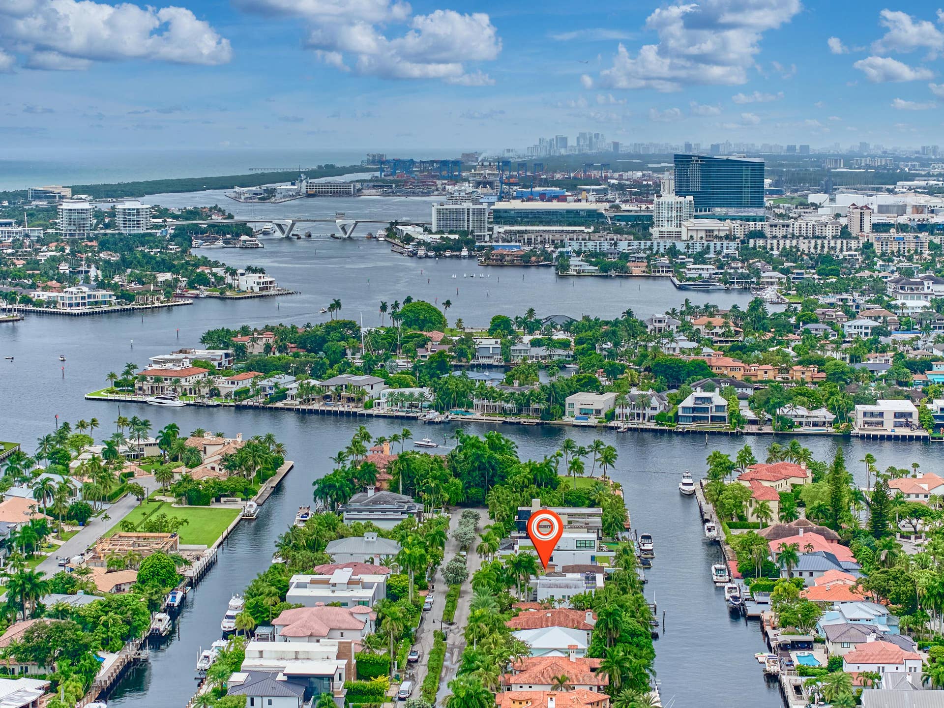 Minutes to the Port Everglades inlet
