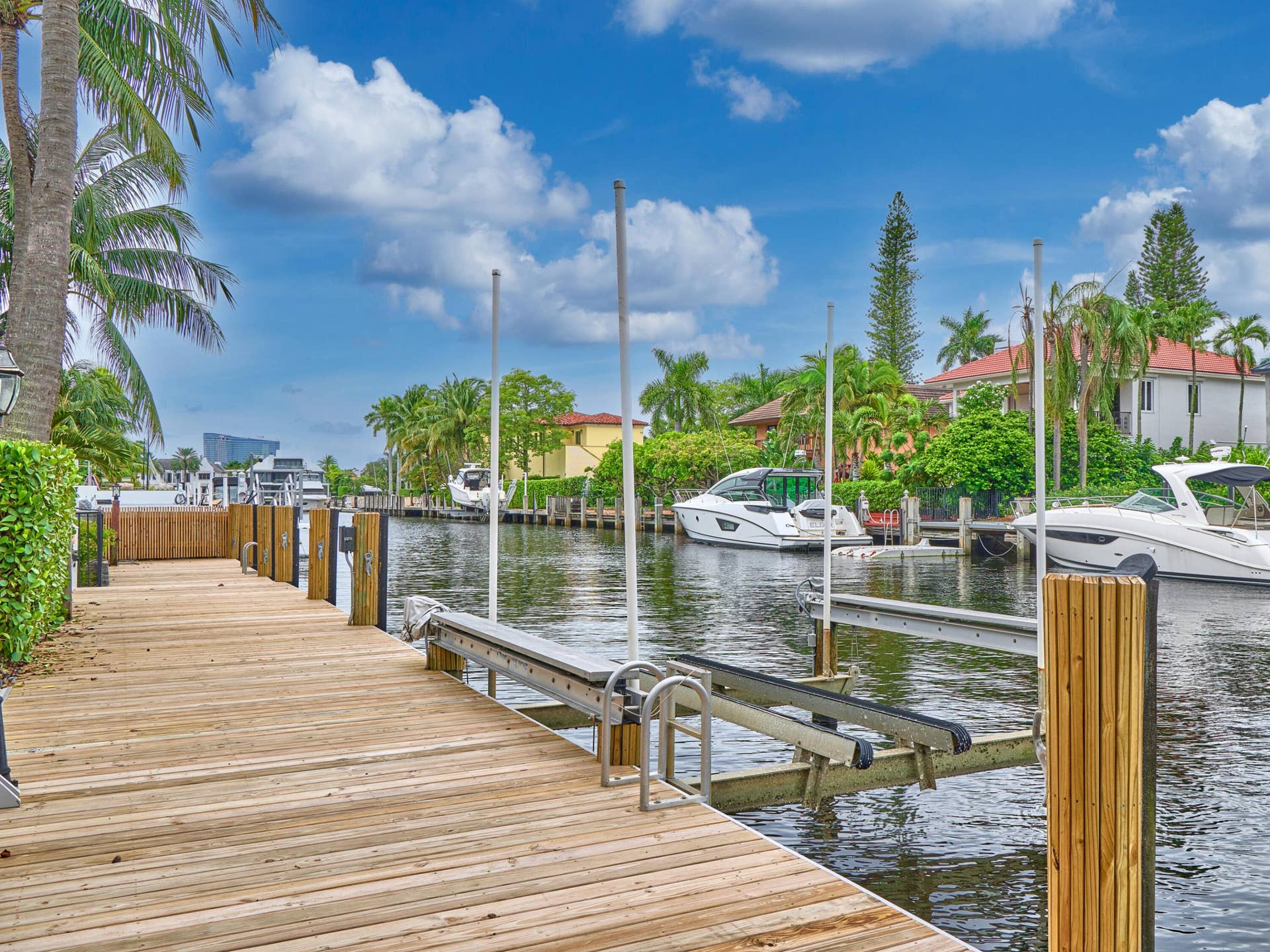 100 feet of waterfront