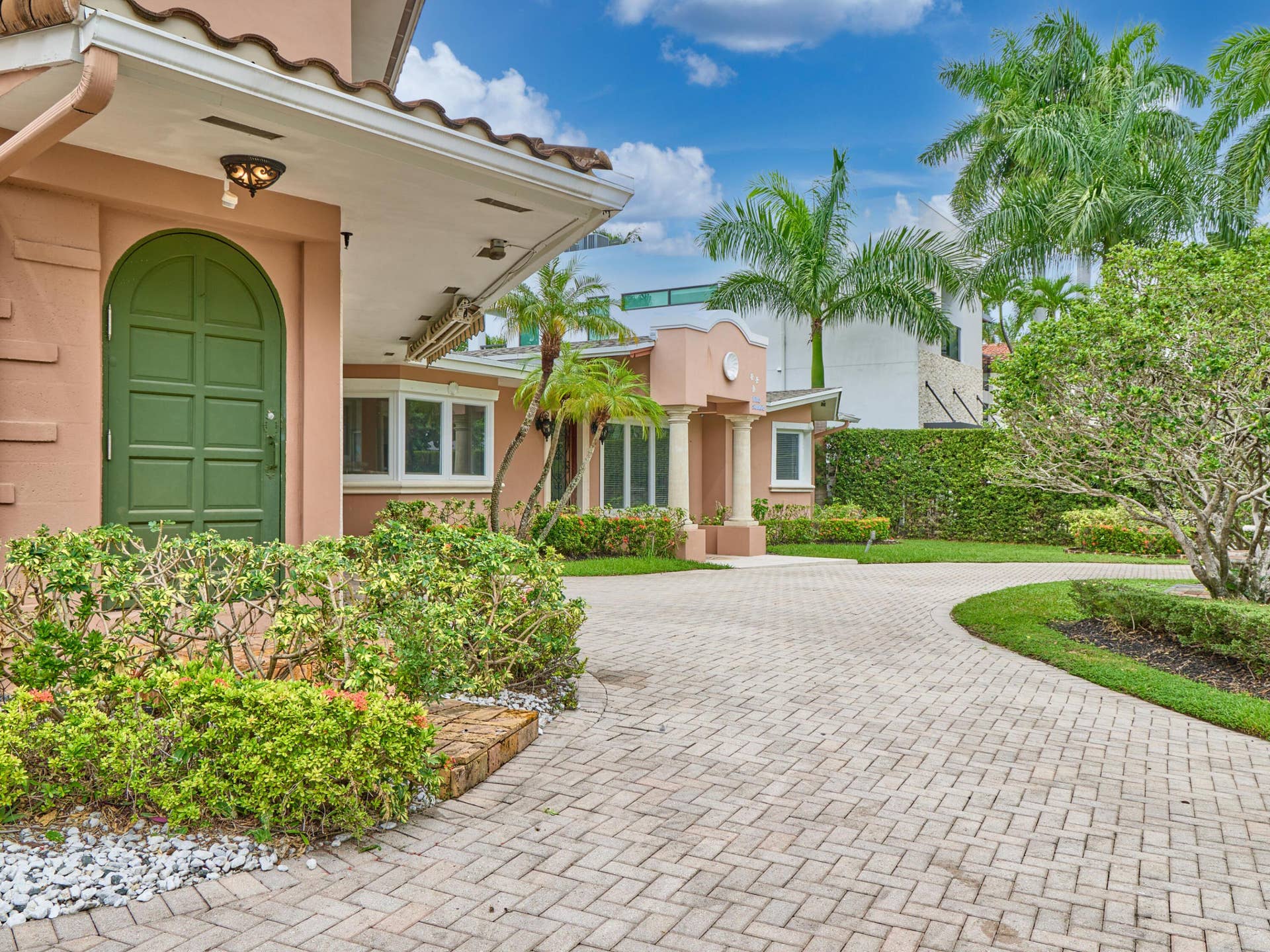 Green door; separate entrance to 1 bedroom apartment.