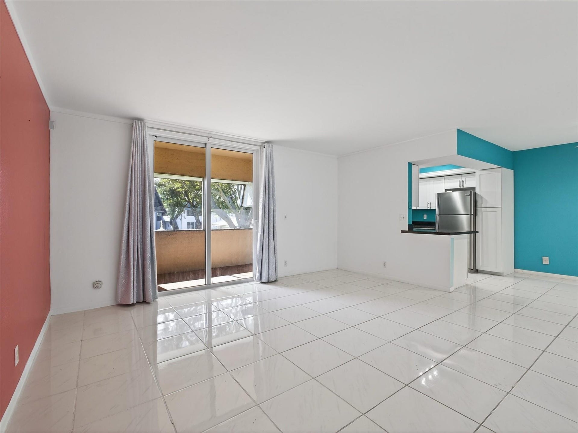 8400 W SAMPLE Road, #203, Coral Springs, FL 33065 Photo 8