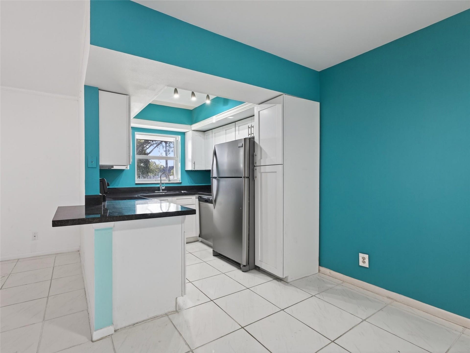 8400 W SAMPLE Road, #203, Coral Springs, FL 33065 Photo 4
