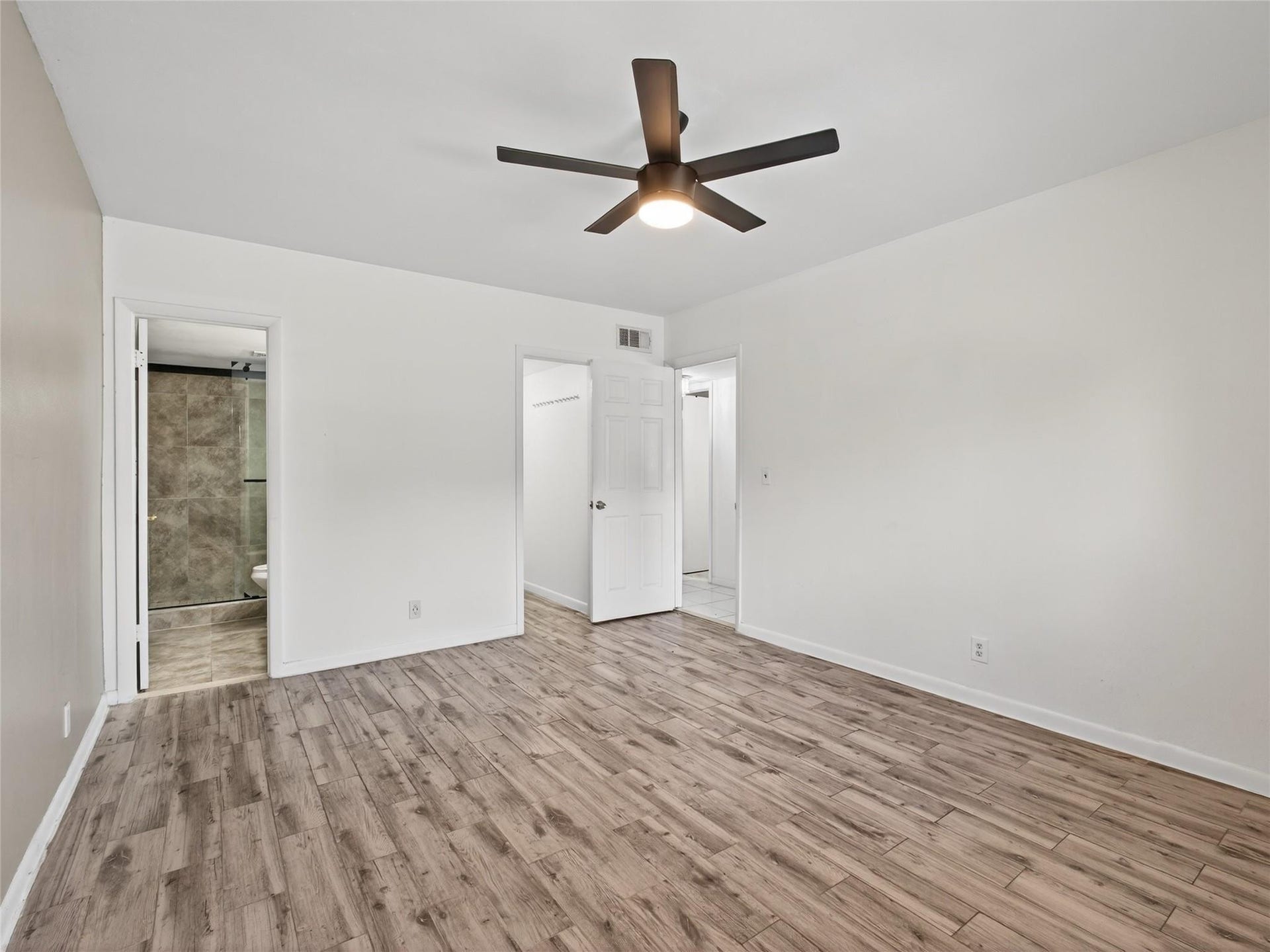 8400 W SAMPLE Road, #203, Coral Springs, FL 33065 Photo 16