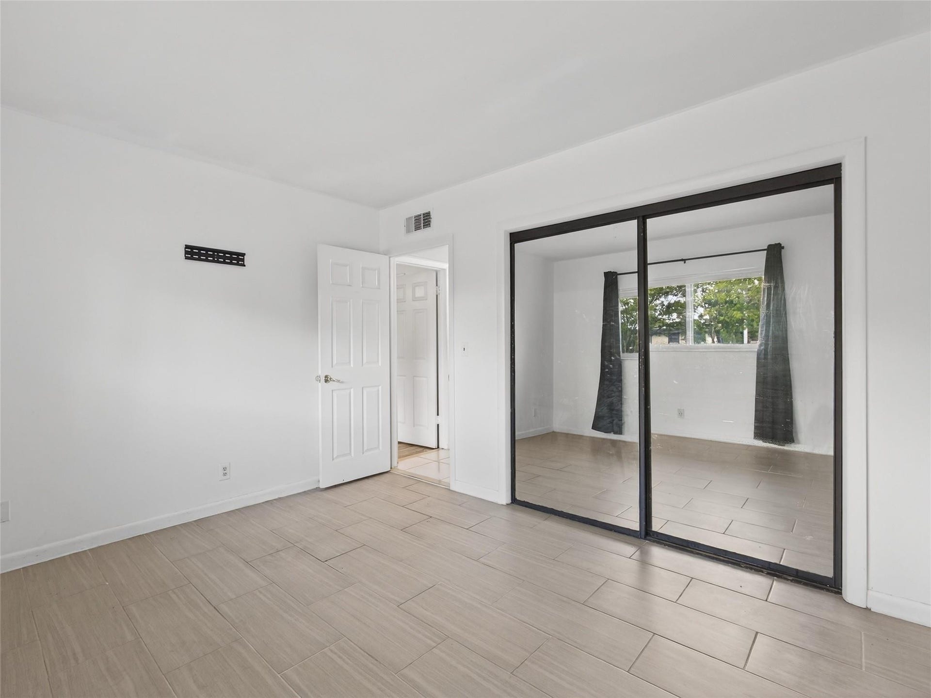 8400 W SAMPLE Road, #203, Coral Springs, FL 33065 Photo 19