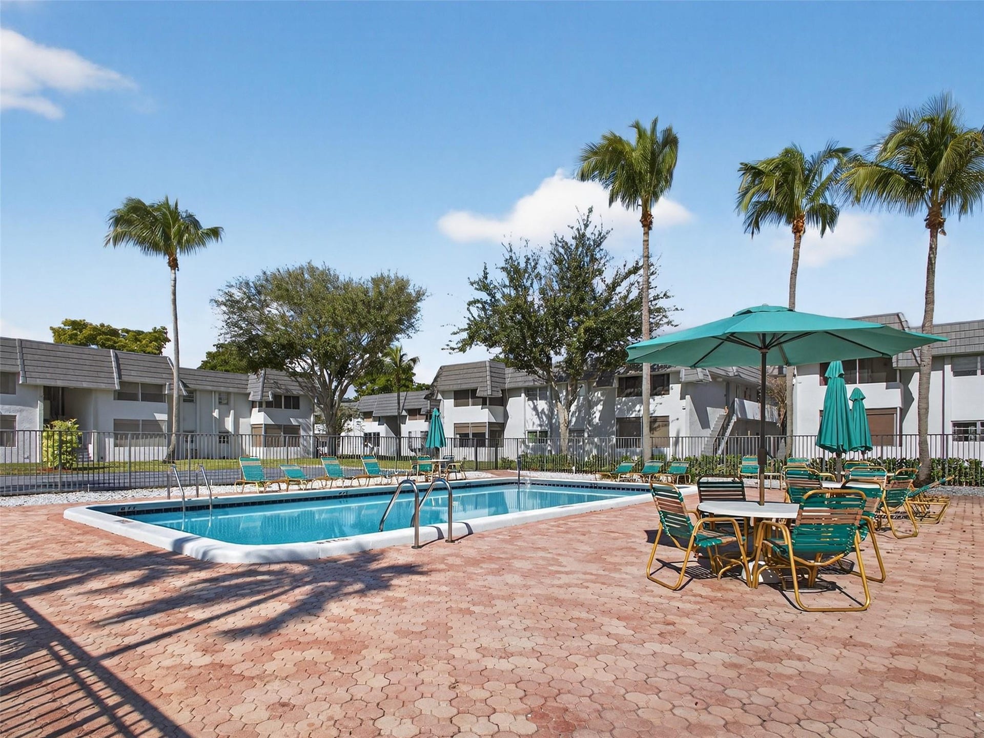 8400 W SAMPLE Road, #203, Coral Springs, FL 33065 Photo 28