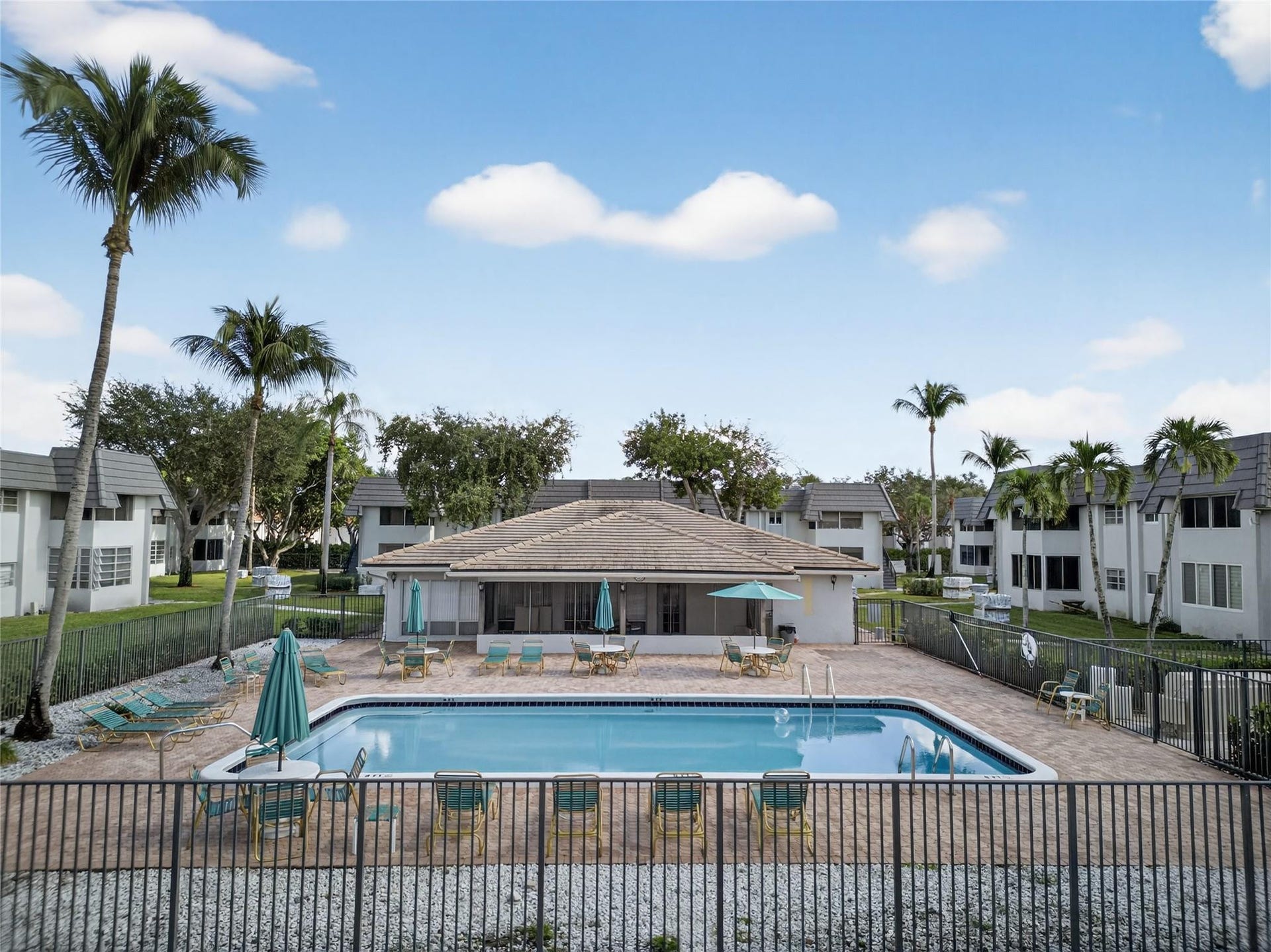 8400 W SAMPLE Road, #203, Coral Springs, FL 33065 Photo 27