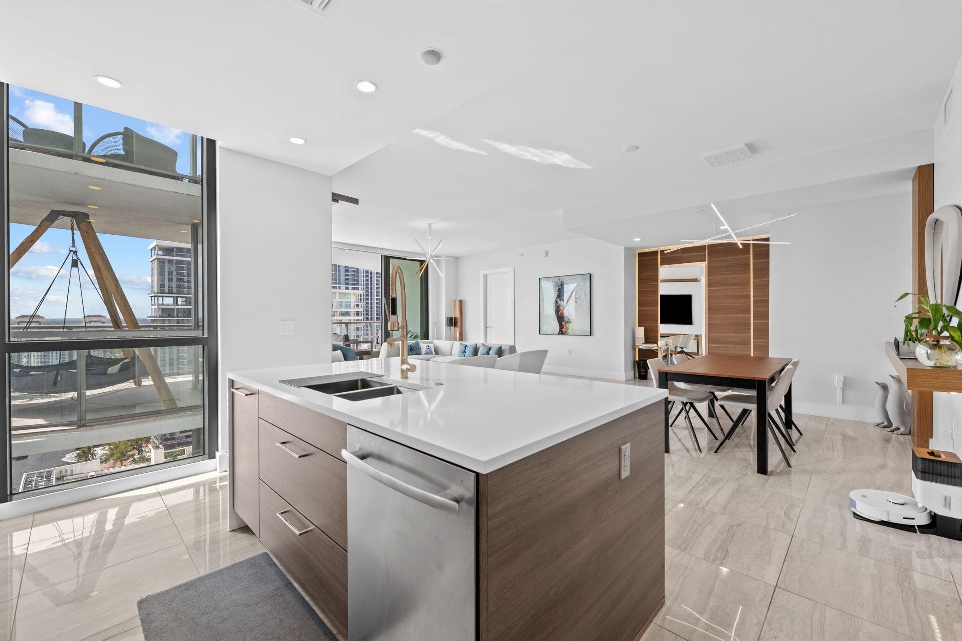 100 E LAS OLAS Boulevard, #2404, Fort Lauderdale, FL 33301 Photo 8