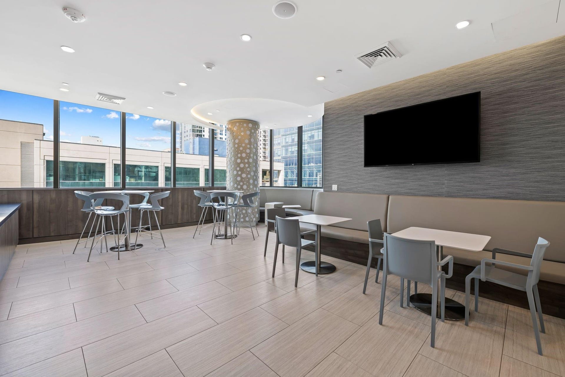 100 E LAS OLAS Boulevard, #2404, Fort Lauderdale, FL 33301 Photo 60