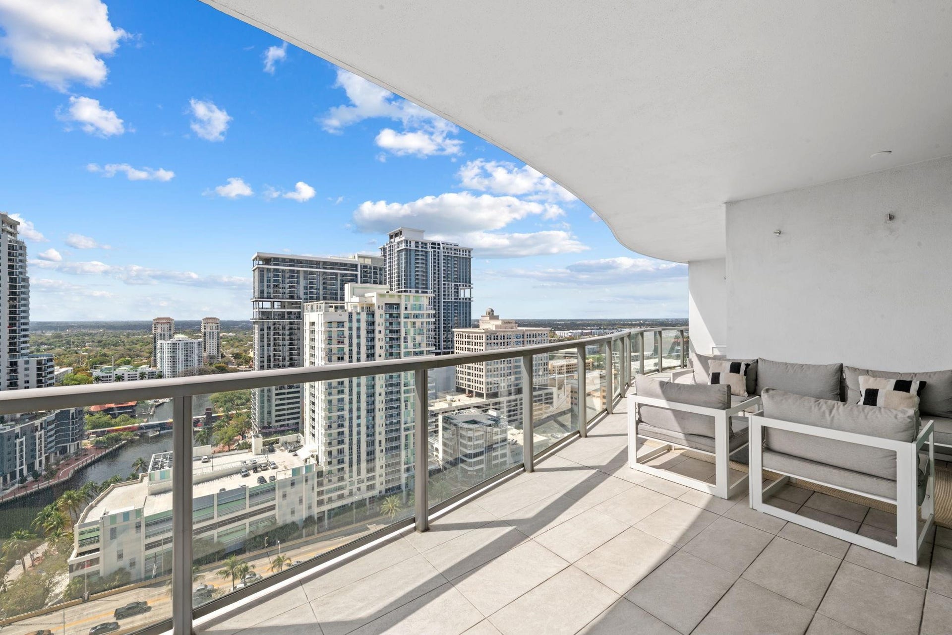 100 E LAS OLAS Boulevard, #2404, Fort Lauderdale, FL 33301 Photo 13